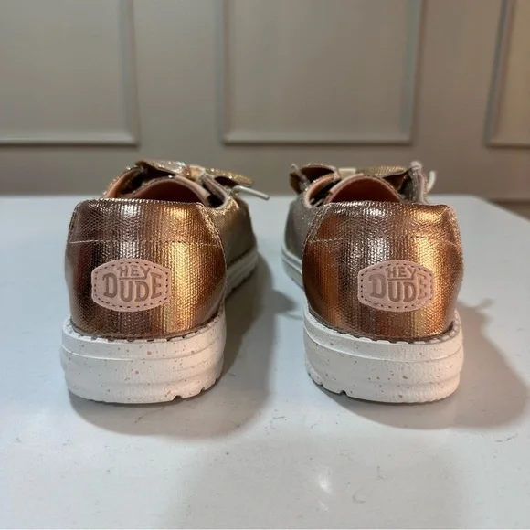 NWOT Hey Dude Wendy Sparkle Bow Shoes - Size 7 - Picture 8 of 12